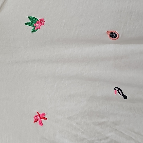 NWT Crown & Ivy Ladies Top - Picture 2 of 6